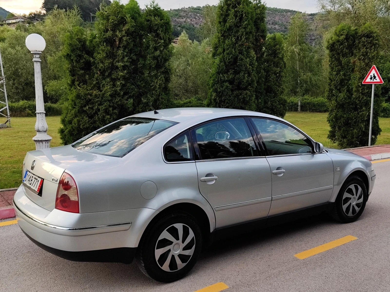 VW Passat 1.9TDI(101)* HIGHLINE* НОВ ВНОС*  - изображение 8