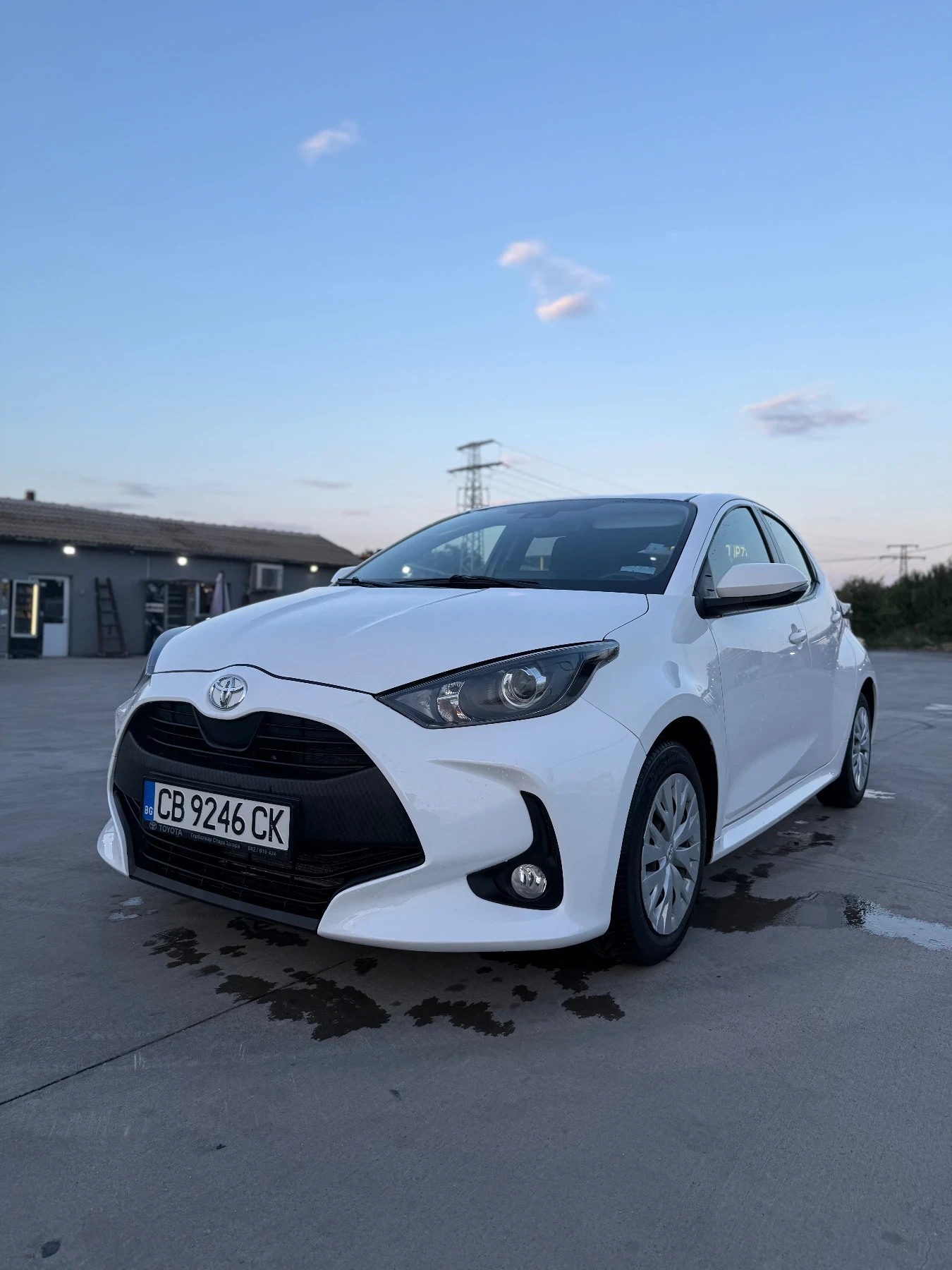 Toyota Yaris  - изображение 2