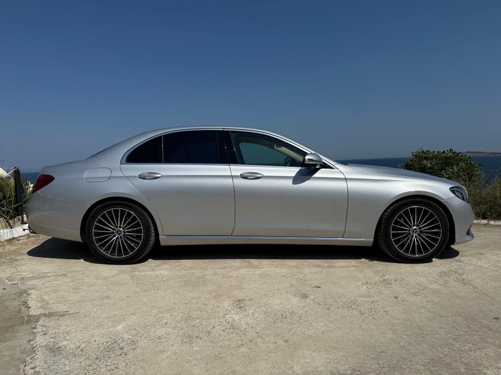 Mercedes-Benz E 300 Avantgarde, Европейска  - изображение 7