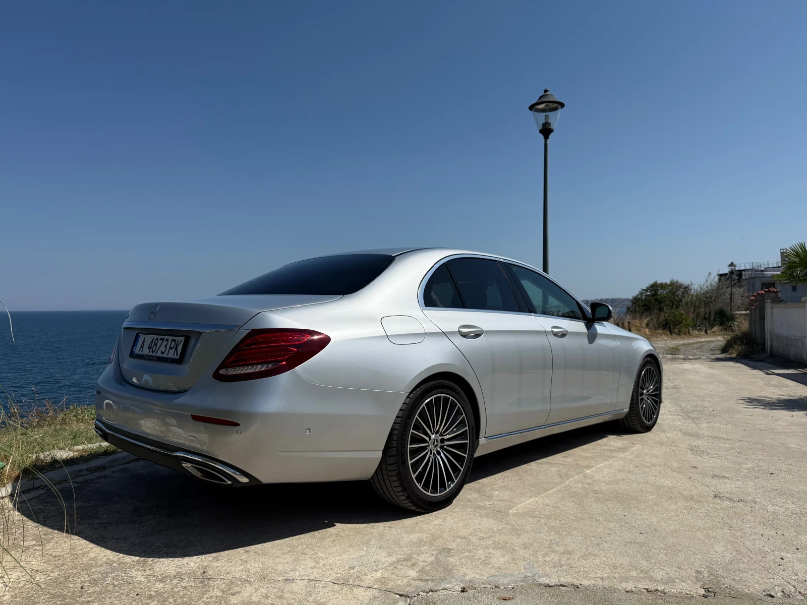 Mercedes-Benz E 300 Avantgarde, Европейска  - изображение 6
