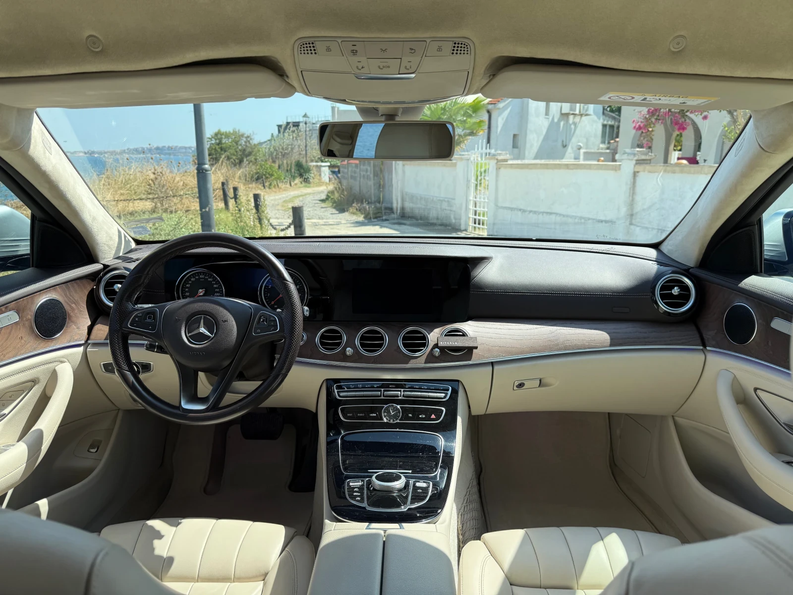 Mercedes-Benz E 300 Avantgarde, Европейска  - изображение 8