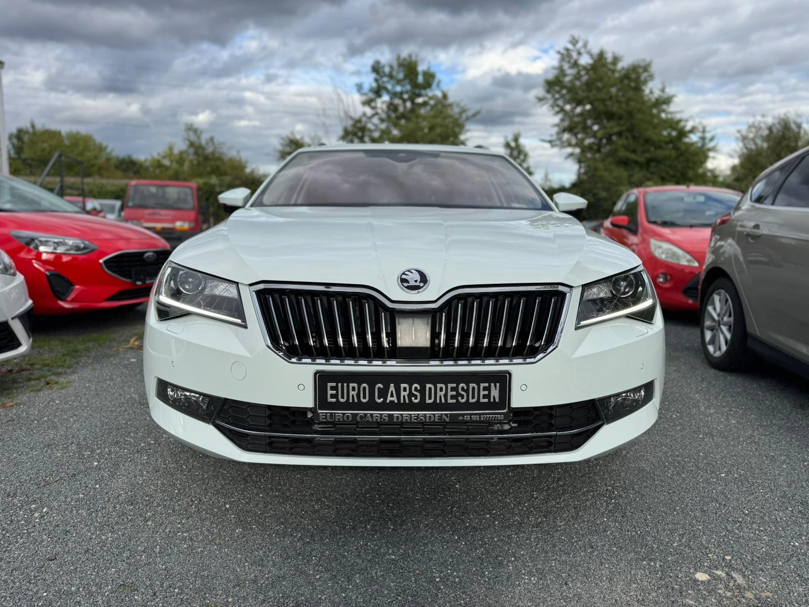 Skoda Superb 2, 0 TSI  - изображение 4
