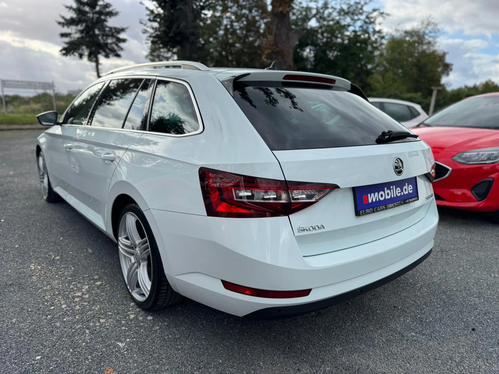 Skoda Superb 2, 0 TSI  - изображение 3
