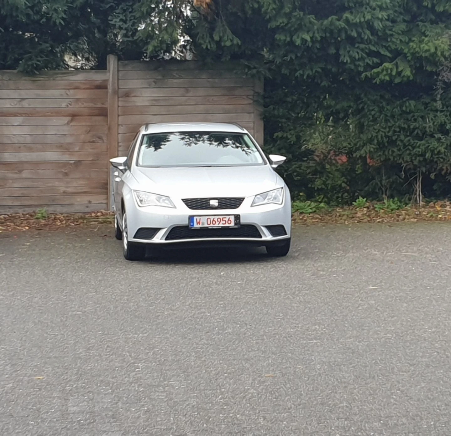 Seat Leon 1.6 TDI | Mobile.bg   2