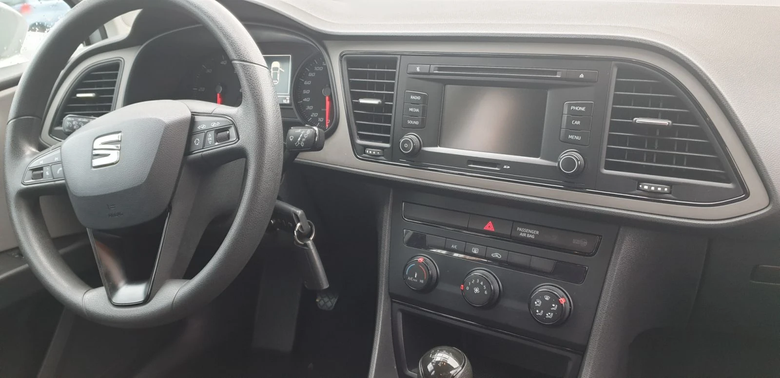 Seat Leon 1.6 TDI | Mobile.bg   4