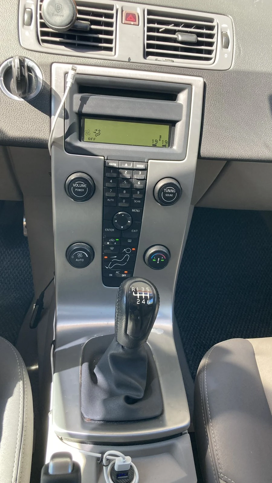 Volvo V50 2D HDI - изображение 9