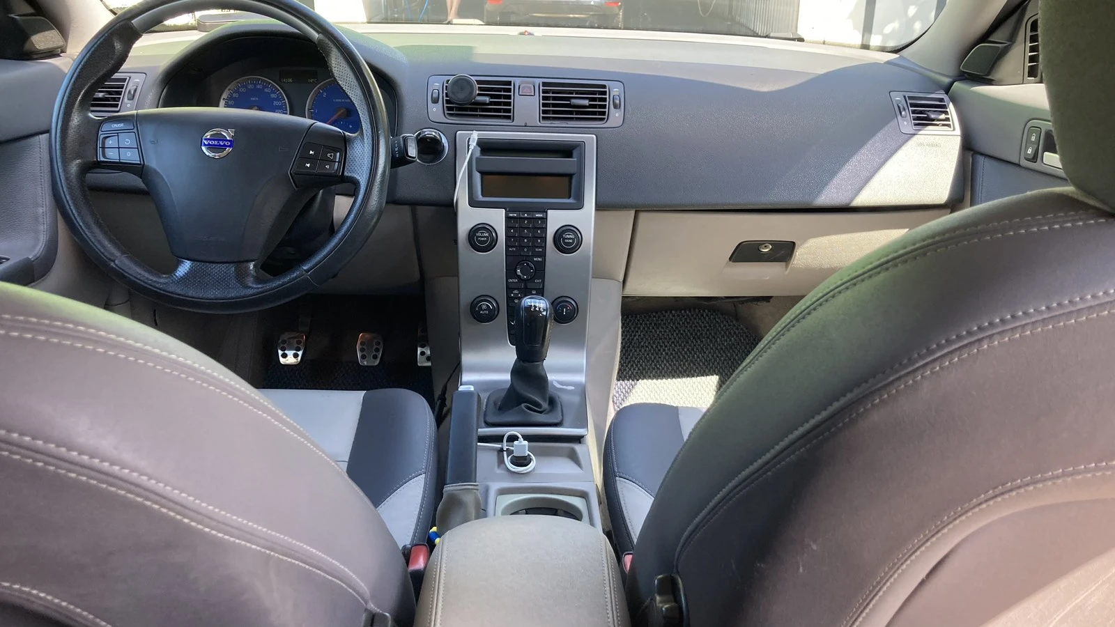 Volvo V50 2D HDI - изображение 7