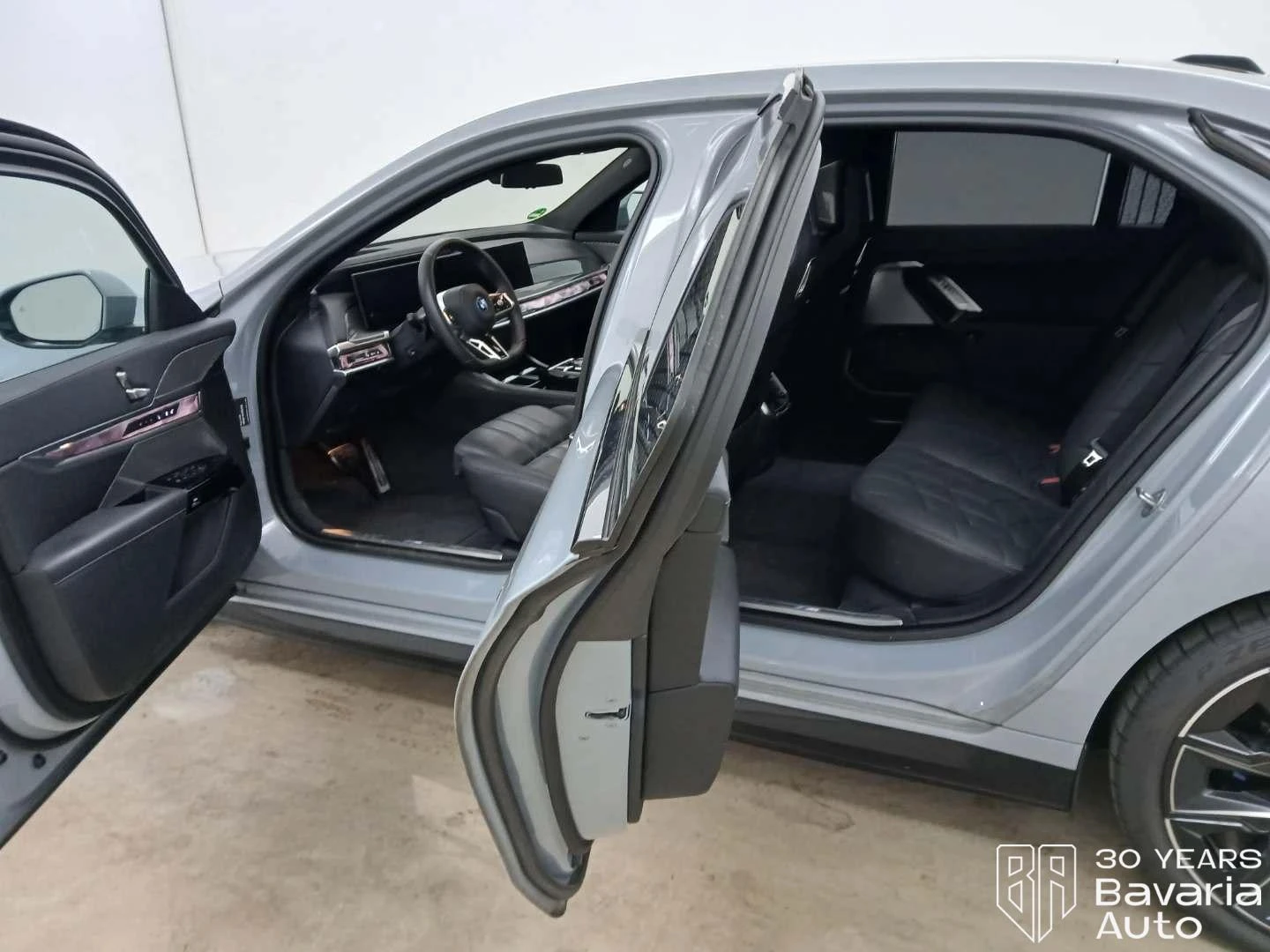 BMW i7 60 xDrive M Sport Paket | Mobile.bg   5