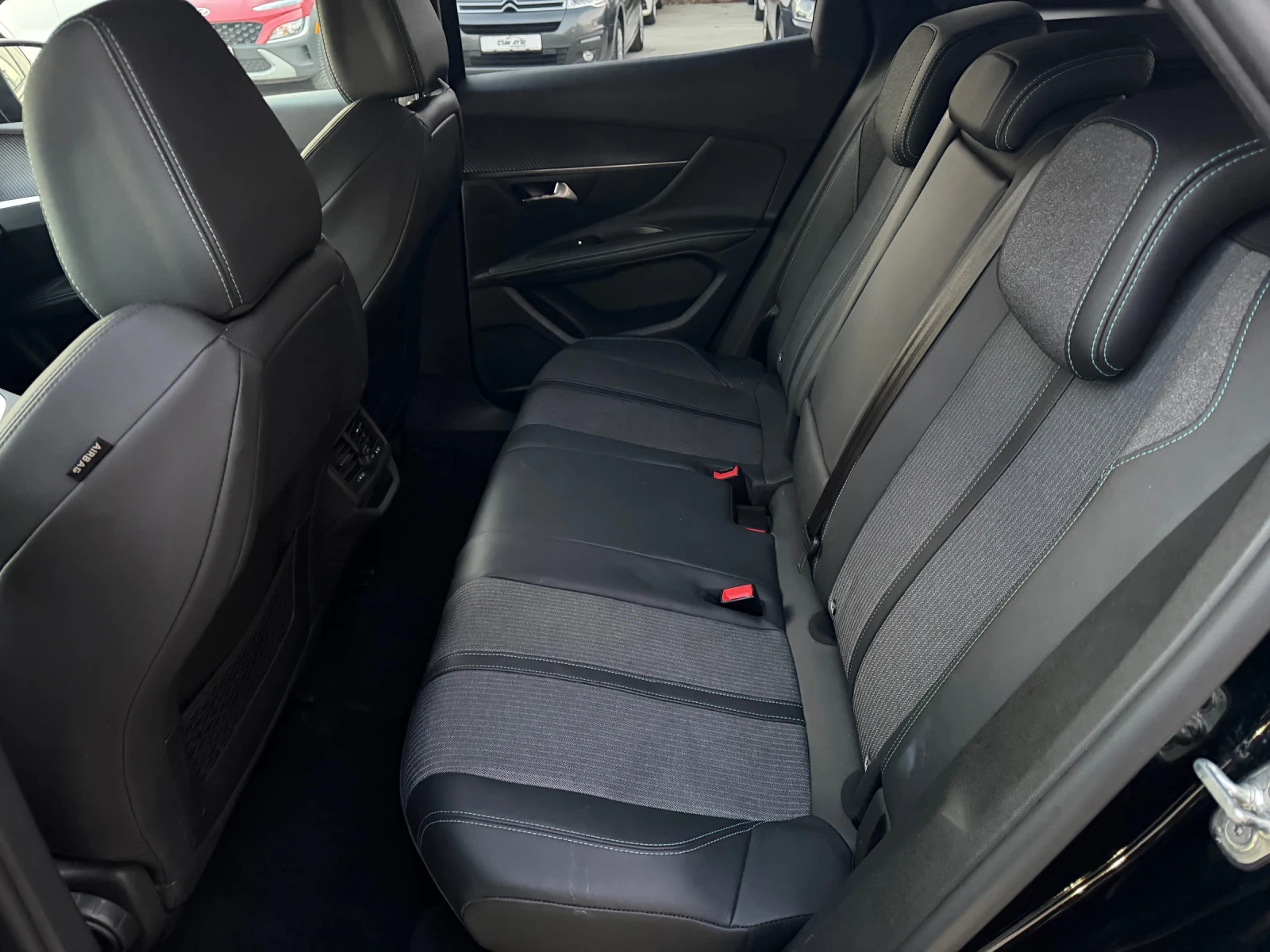 Peugeot 3008 1.2 КАТО НОВА - изображение 7