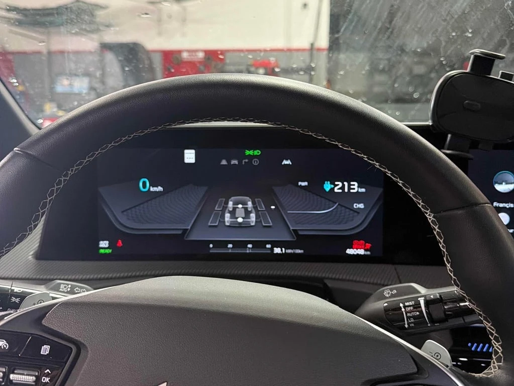 Kia EV6 * AWD Long Range w/GT Line Pkg 2 * CARFAX *  - изображение 8