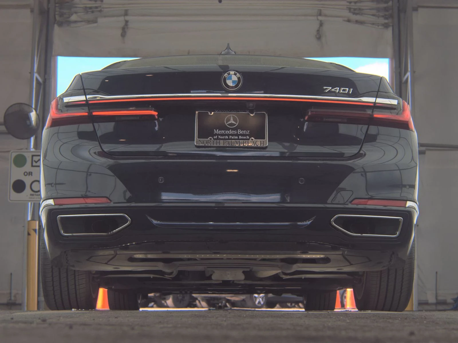 BMW 740 ДИГИТАЛНО* ТАБЛО* 360КАМЕРА* LANE* ASSIST*  - изображение 6