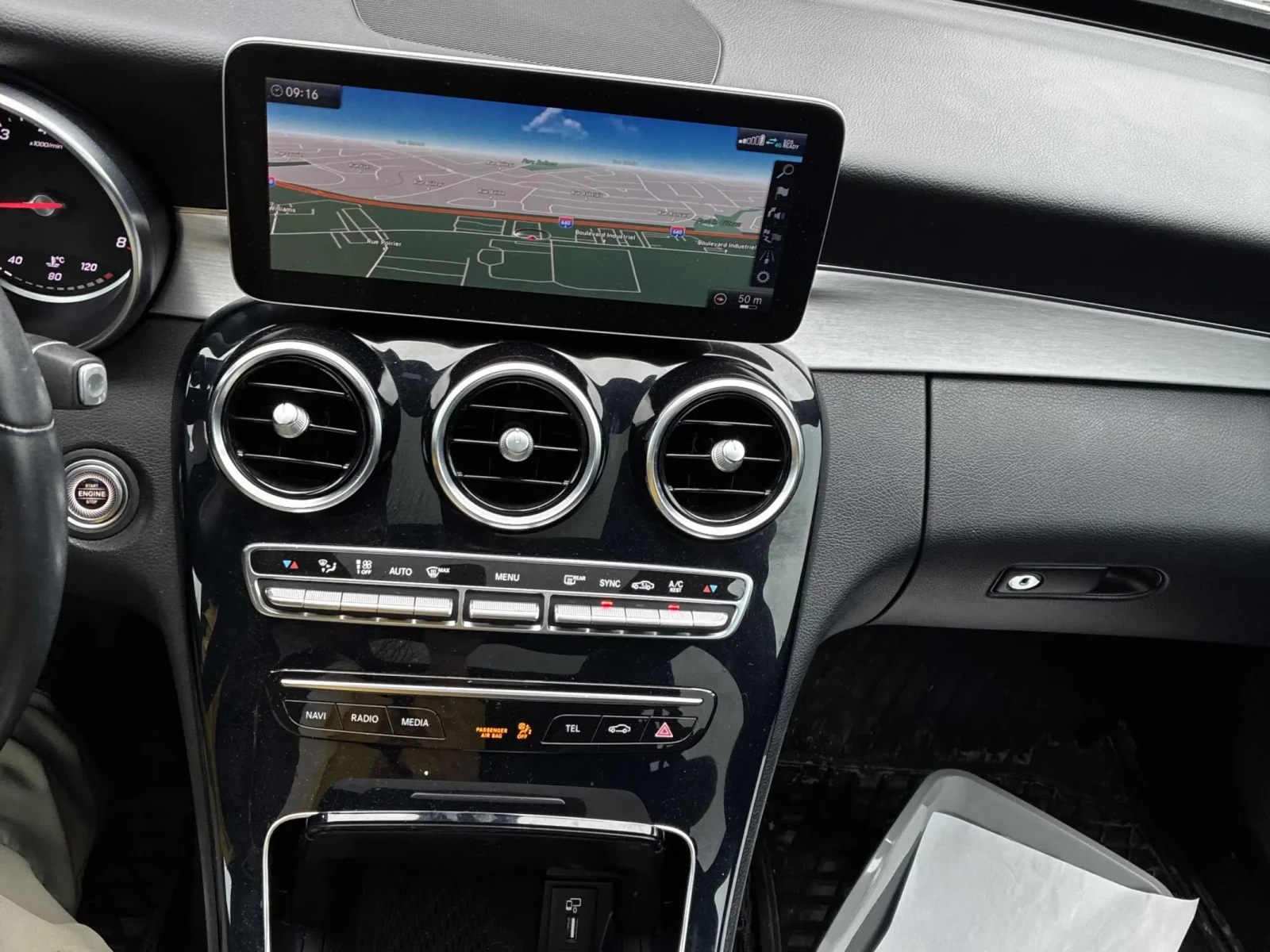 Mercedes-Benz C 300 * * CARFAX * * ���� ������ * *  | Mobile.bg � ����������� 13