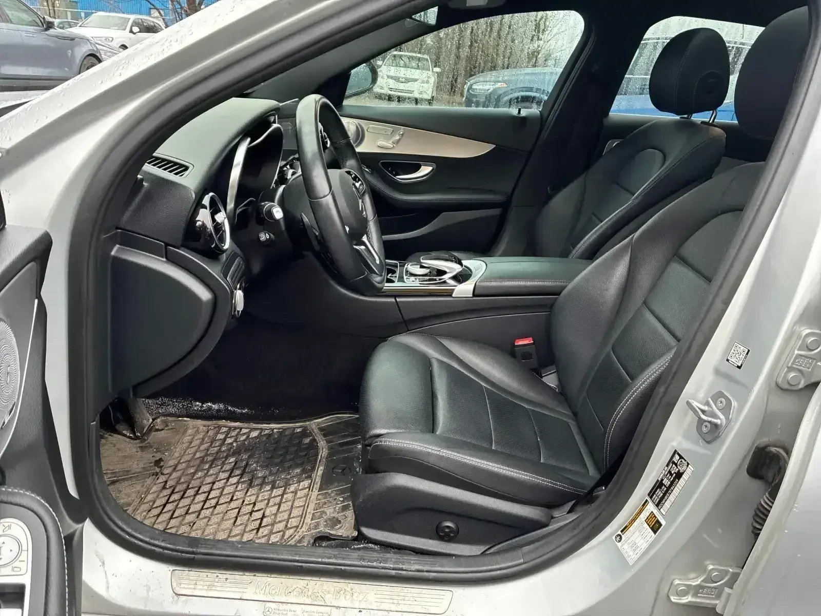 Mercedes-Benz C 300 * * CARFAX * * ���� ������ * *  | Mobile.bg � ����������� 9