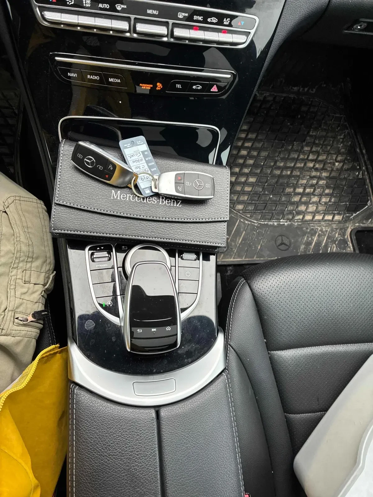 Mercedes-Benz C 300 * * CARFAX * * ���� ������ * *  | Mobile.bg � ����������� 15