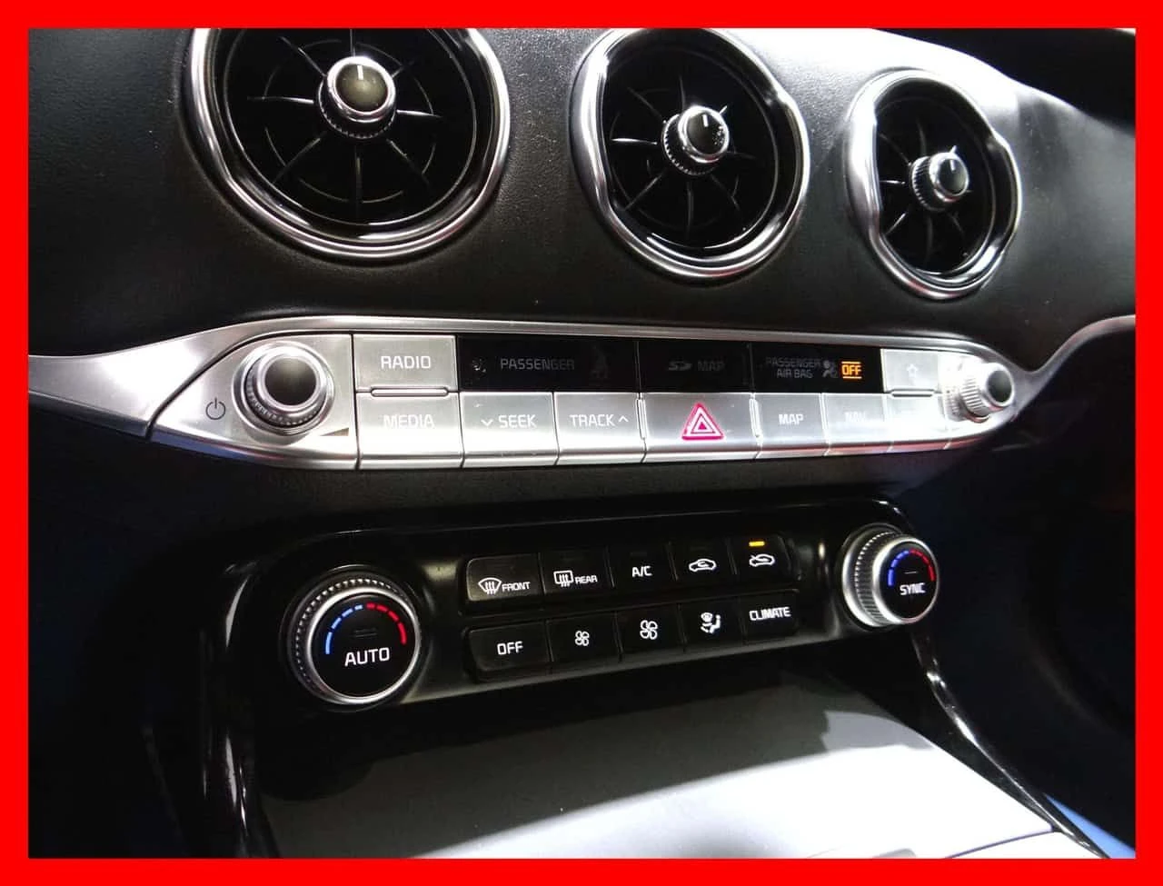 Kia Stinger * GT2 * CARFAX * ЦЕНА ДО БГ, снимка 17 - Автомобили и джипове - 54593765