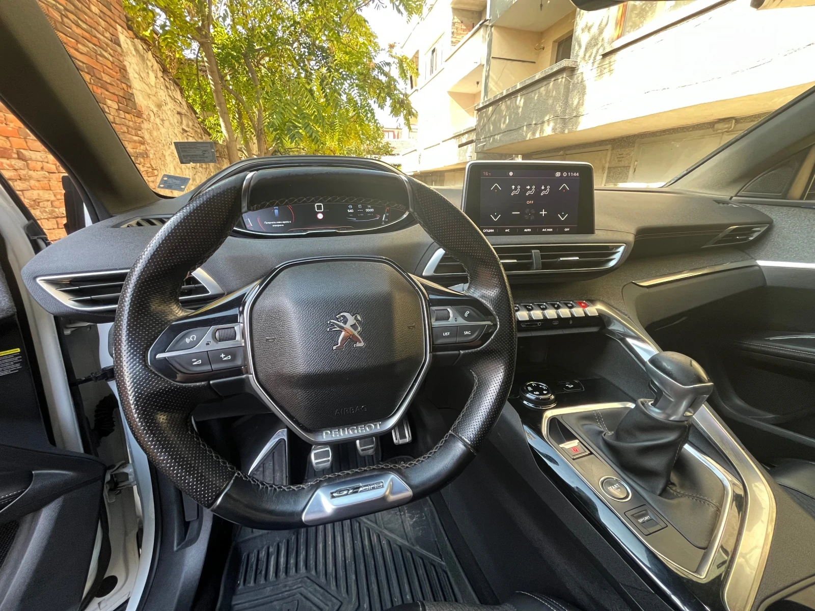 Peugeot 5008 2.0 Bluehdi 150k.c GT-line, снимка 8 - Автомобили и джипове - 54629630