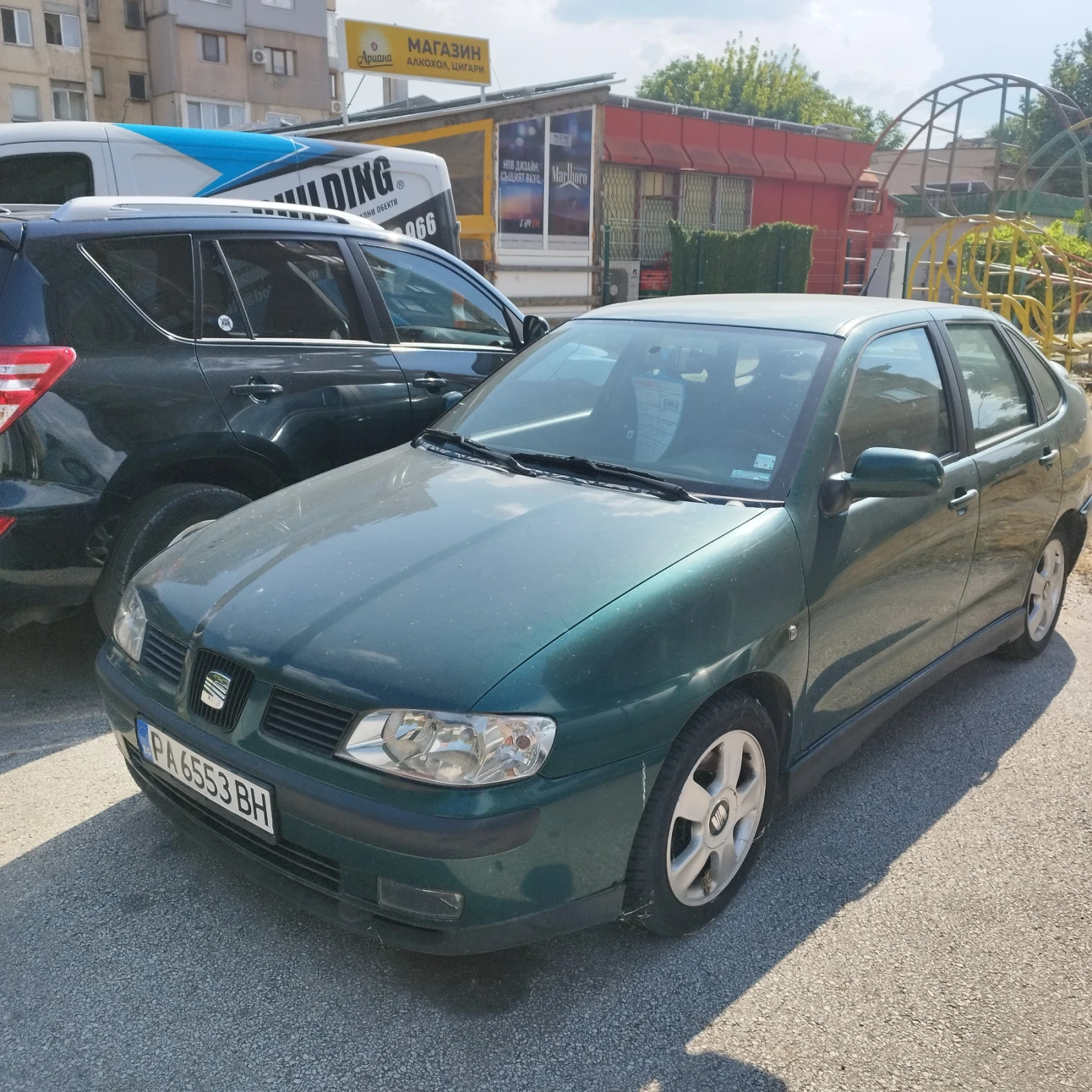 Seat Cordoba, снимка 2 - Автомобили и джипове - 55195120