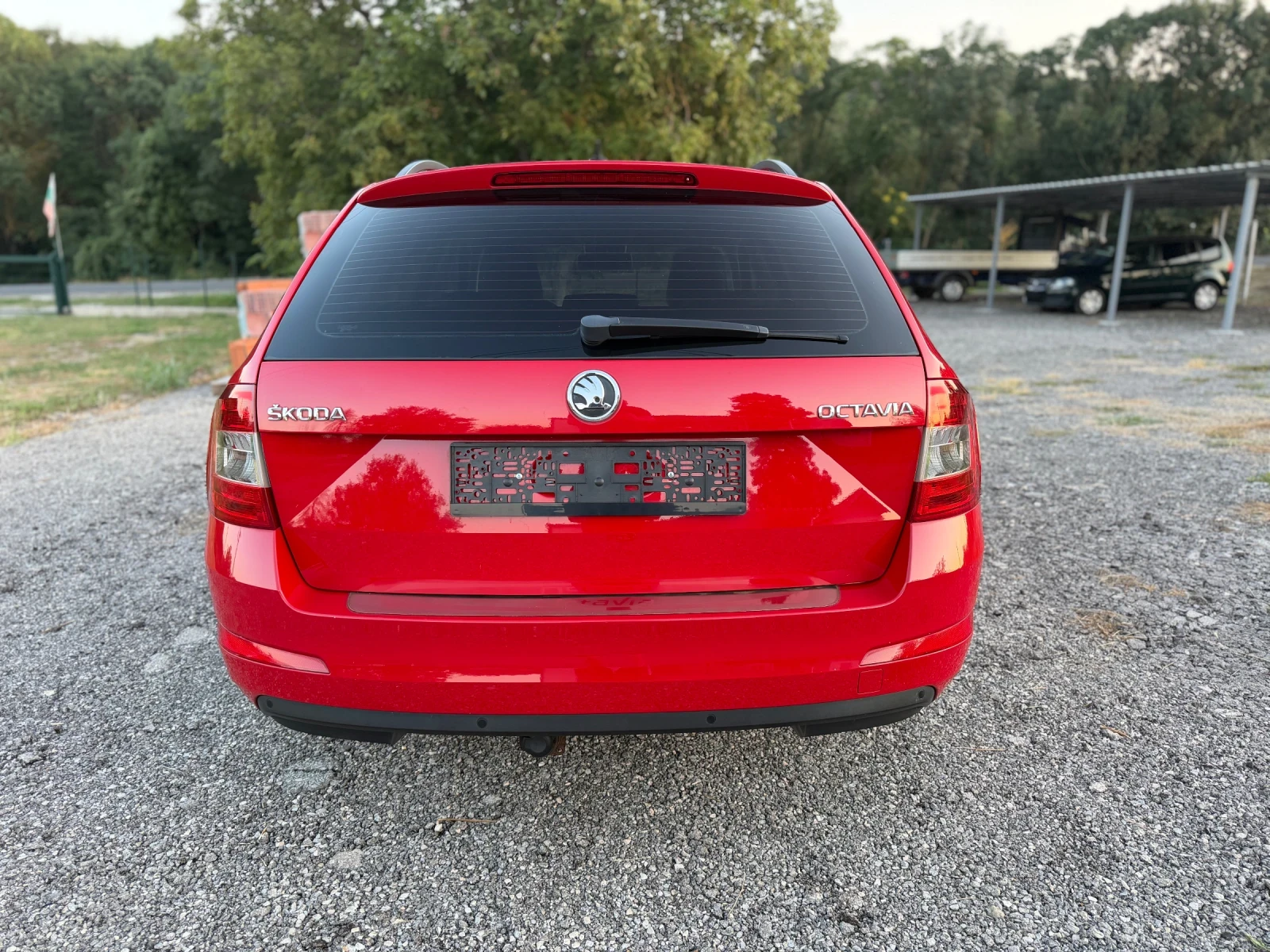 Skoda Octavia 1.4 I, снимка 3 - Автомобили и джипове - 55425778