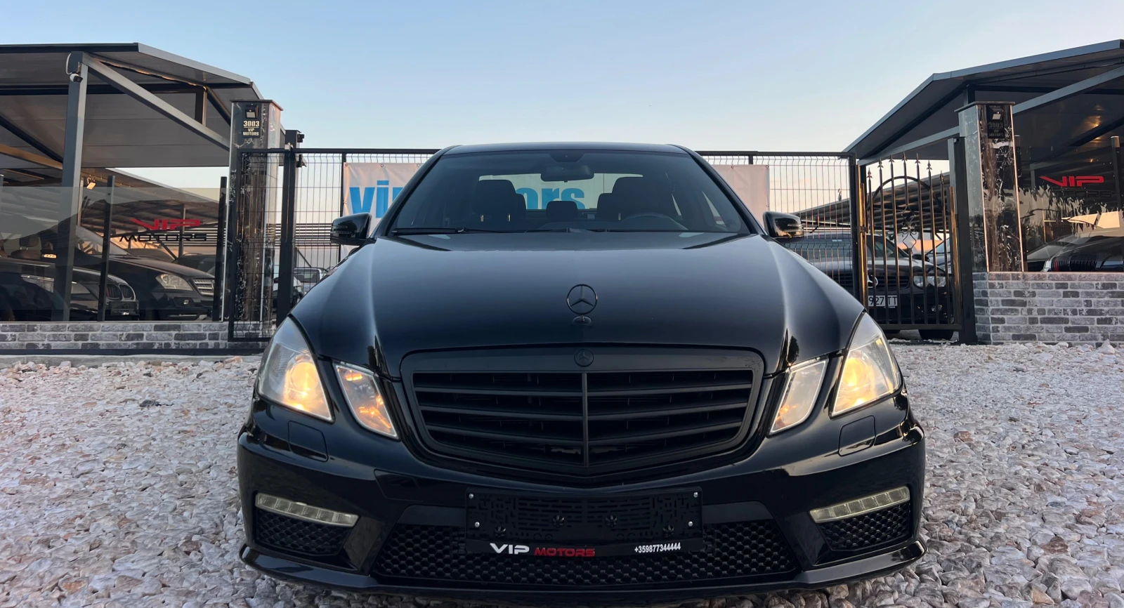 Mercedes-Benz E 220 E63AMG-PAKET/FACE/LED/NAVI/MASAJ/PODGREV/UNIKAT, снимка 2 - Автомобили и джипове - 55815469