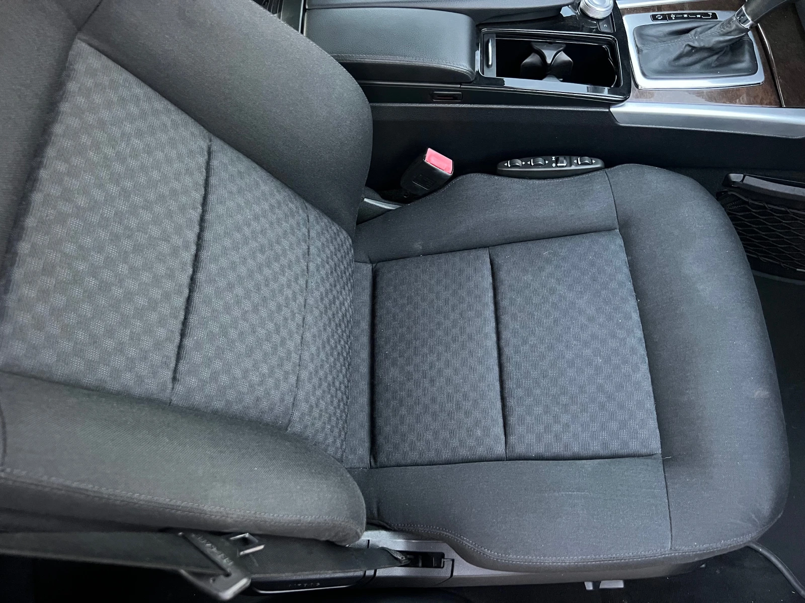 Mercedes-Benz E 220 E63AMG-PAKET/FACE/LED/NAVI/MASAJ/PODGREV/UNIKAT, снимка 14 - Автомобили и джипове - 55815469
