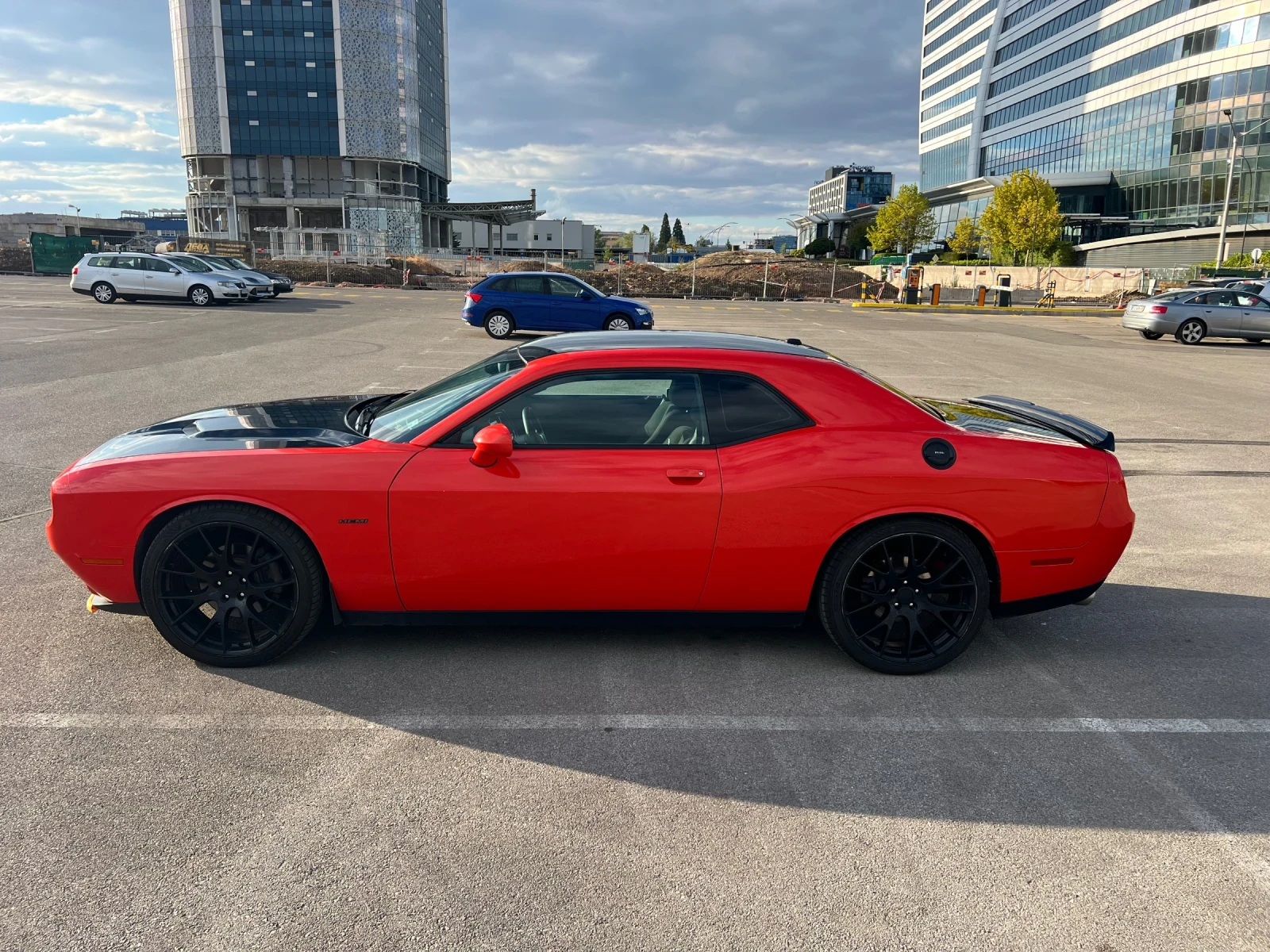 Dodge Challenger 5.7 HEMI R/T, снимка 8 - Автомобили и джипове - 56297964