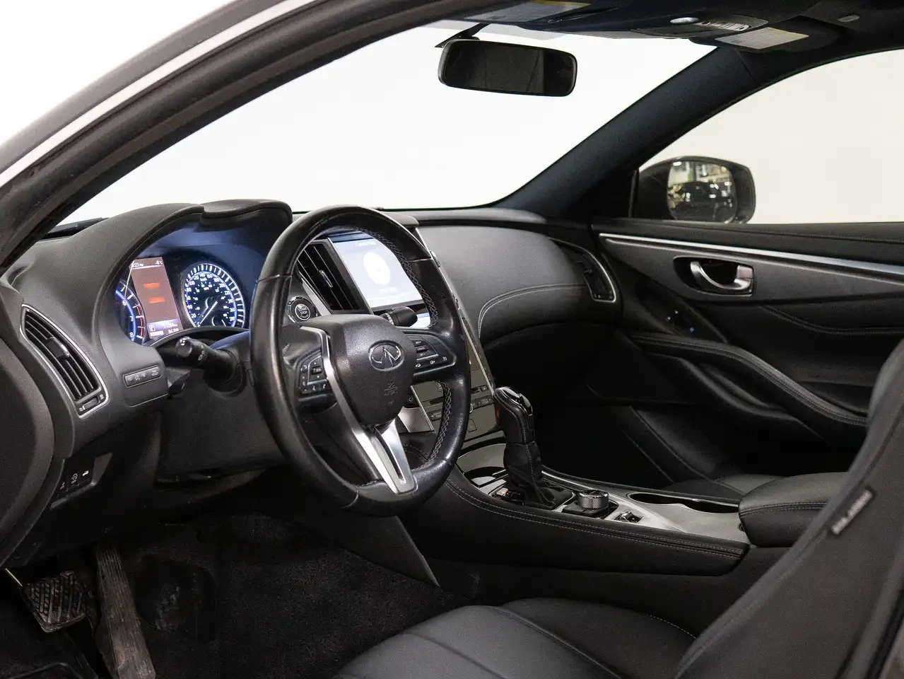 Infiniti Q60 2.0T | PURE | AWD | REAR CAM | SUNROOF All Wheel | Mobile.bg � ����������� 10