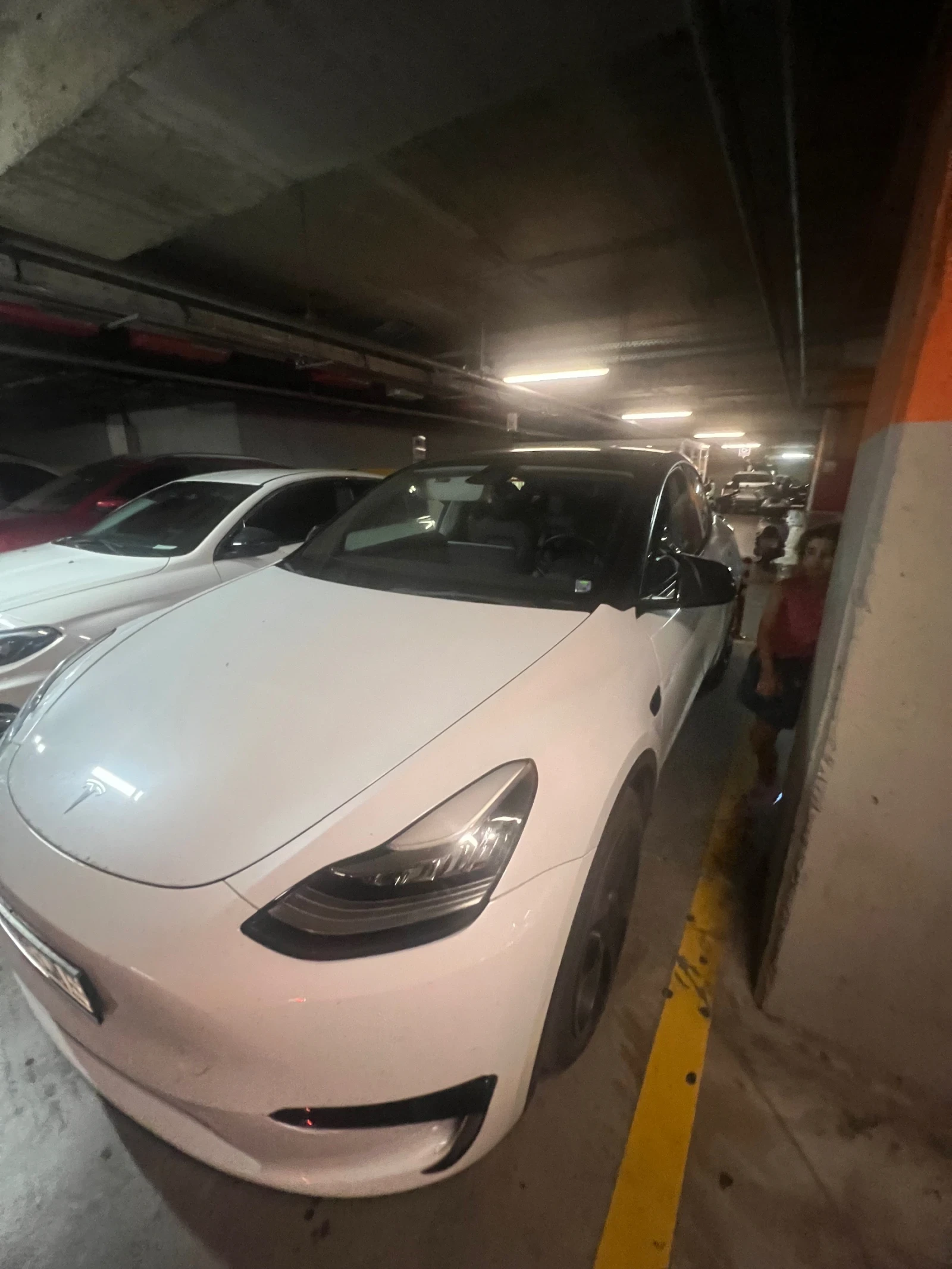 Tesla Model Y Long Range, снимка 10 - Автомобили и джипове - 56509105