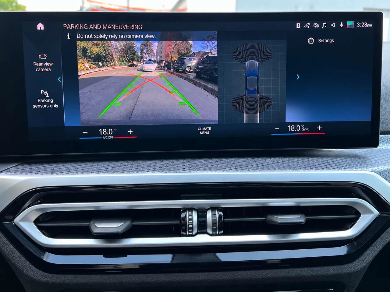 BMW 330 2024 BMW 3 Series Sedan 330e Plug-in | Mobile.bg � ����������� 17