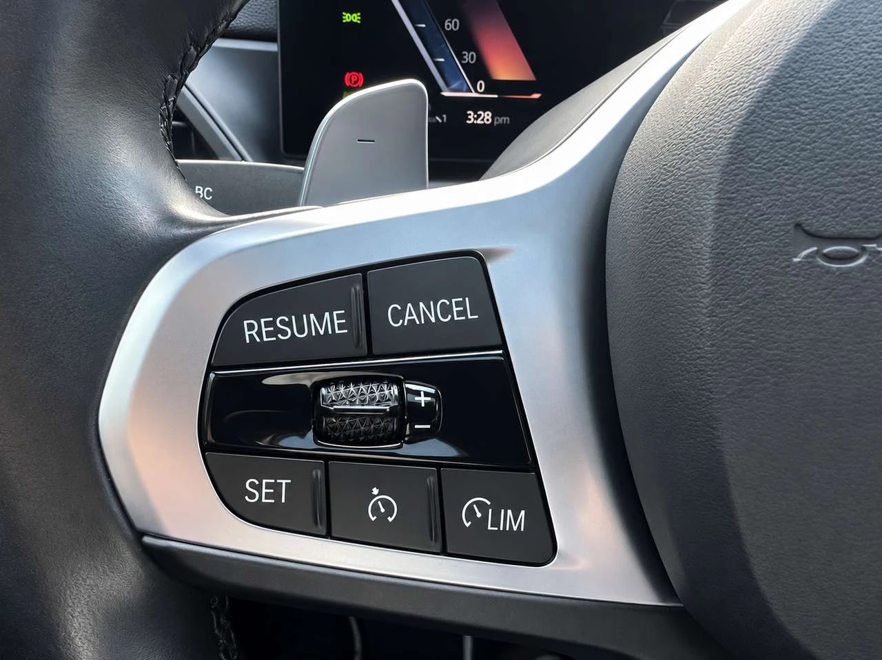 BMW 330 2024 BMW 3 Series Sedan 330e Plug-in | Mobile.bg � ����������� 15