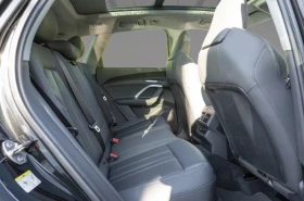 Audi Q5 2.0 TDI Quattro = S-line = Black Optic Гаранция, снимка 9