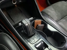 Volvo XC40, снимка 8