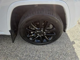 Jeep Grand cherokee * Altitude IV * CARFAX * БЕЗ ПЪРВОНАЧАЛНА ВНОСКА - 33800 лв. / 17281.67 € - 33351963 7