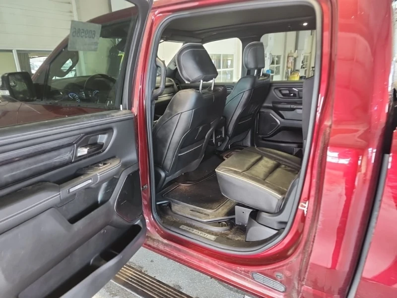 Dodge RAM 1500 * LIMITED CREW CAB SHORT BED * CARFAX * БЕЗ ПЪРВОН, снимка 13 - Автомобили и джипове - 53245275