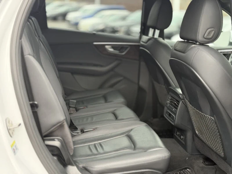 Audi Q7 55TFSI* MATRIX* 360КАМЕРА* LANE* ASSIST* ПАНОРАМА*, снимка 13 - Автомобили и джипове - 53262852