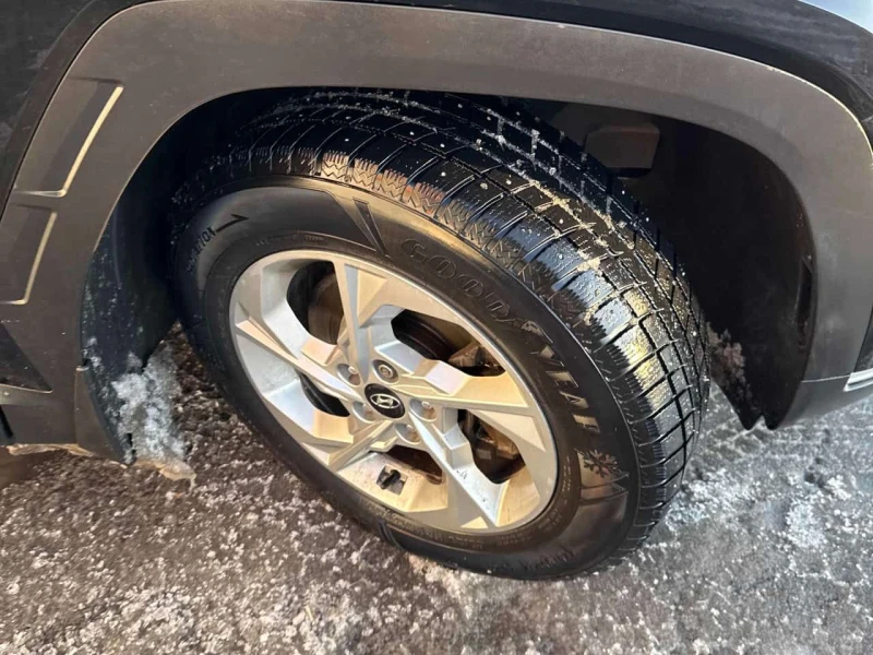 Hyundai Tucson * Essential * CARFAX * ЦЕНА ДО БГ, снимка 11 - Автомобили и джипове - 53584061