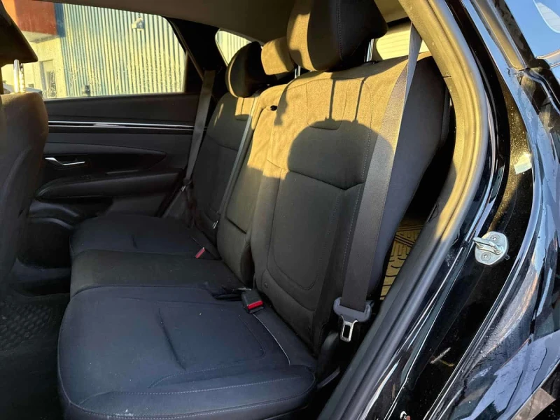Hyundai Tucson * Essential * CARFAX * ЦЕНА ДО БГ, снимка 10 - Автомобили и джипове - 53584061