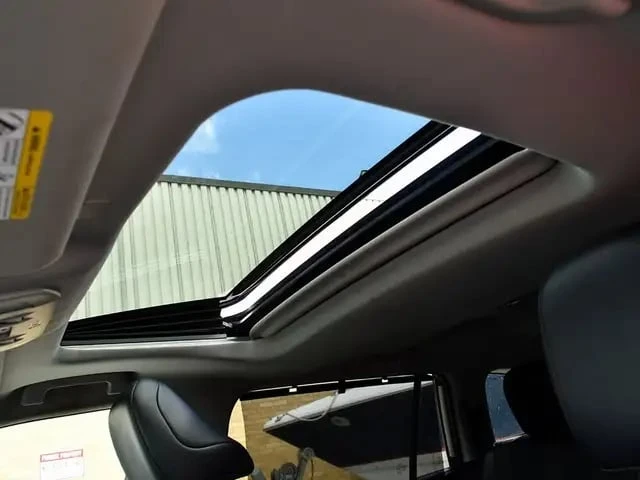 Toyota Highlander / XLE Hybrid / СЛЕДЕНЕ НА ЛЕНТИ / CARFAX / 1 OWNER - изображение 10