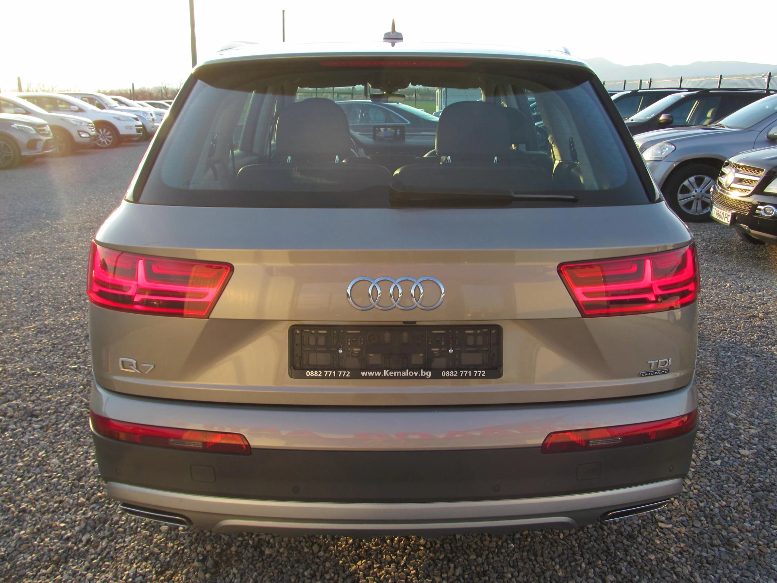 Audi Q7 3.0TDI* 272k.c* 7Mesta* Панорама* HED UP* FULL - изображение 5