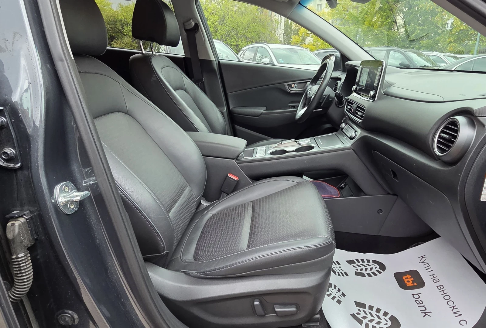 Hyundai Kona 64KWh/SOH100%/Premium, снимка 10 - Автомобили и джипове - 54830437