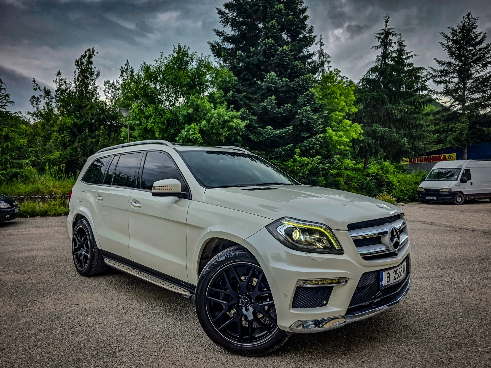 Mercedes-Benz GL 350 = CDI= AMG PACKET= 3XTV= 360 = DISTRONIC= , снимка 2 - Автомобили и джипове - 54885533