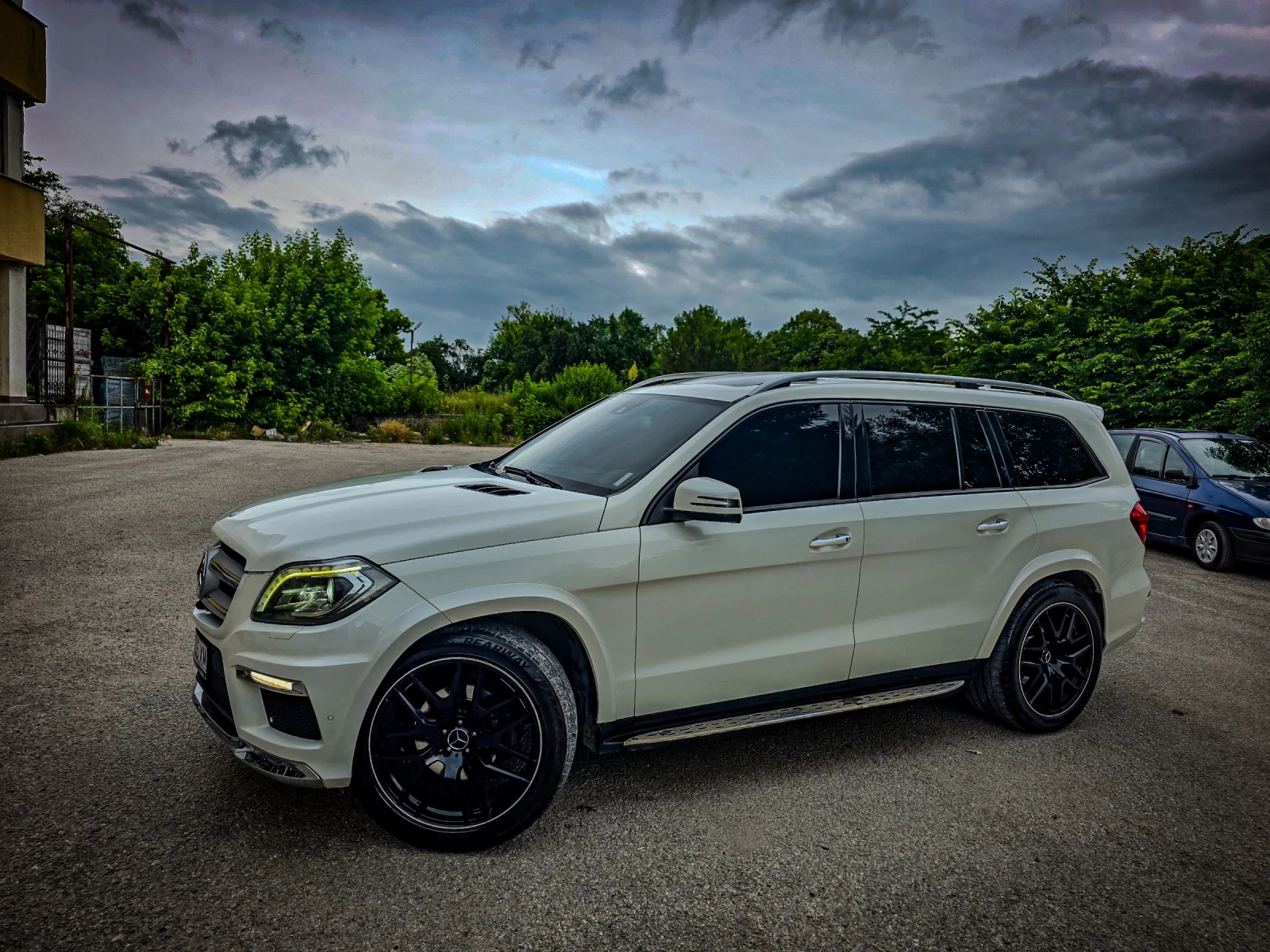 Mercedes-Benz GL 350 = CDI= AMG PACKET= 3XTV= 360 = DISTRONIC= , снимка 5 - Автомобили и джипове - 54885533