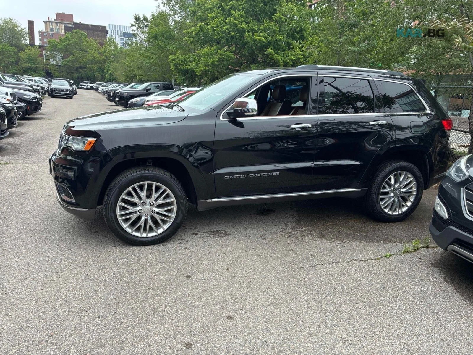 Jeep Grand cherokee Summit ЦЕНА ДО БЪЛГАРИЯ + РЕГИСТРАЦИЯ & АВТОКРЕДИТ, снимка 3 - Автомобили и джипове - 54915223