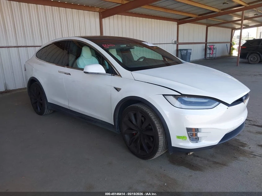 Tesla Model X P100D/Performance