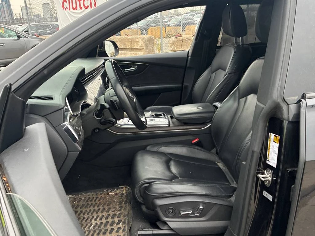 Audi Q8 Technik 55 TFSI * CARFAX* ����� �� �����������*  | Mobile.bg � ����������� 10