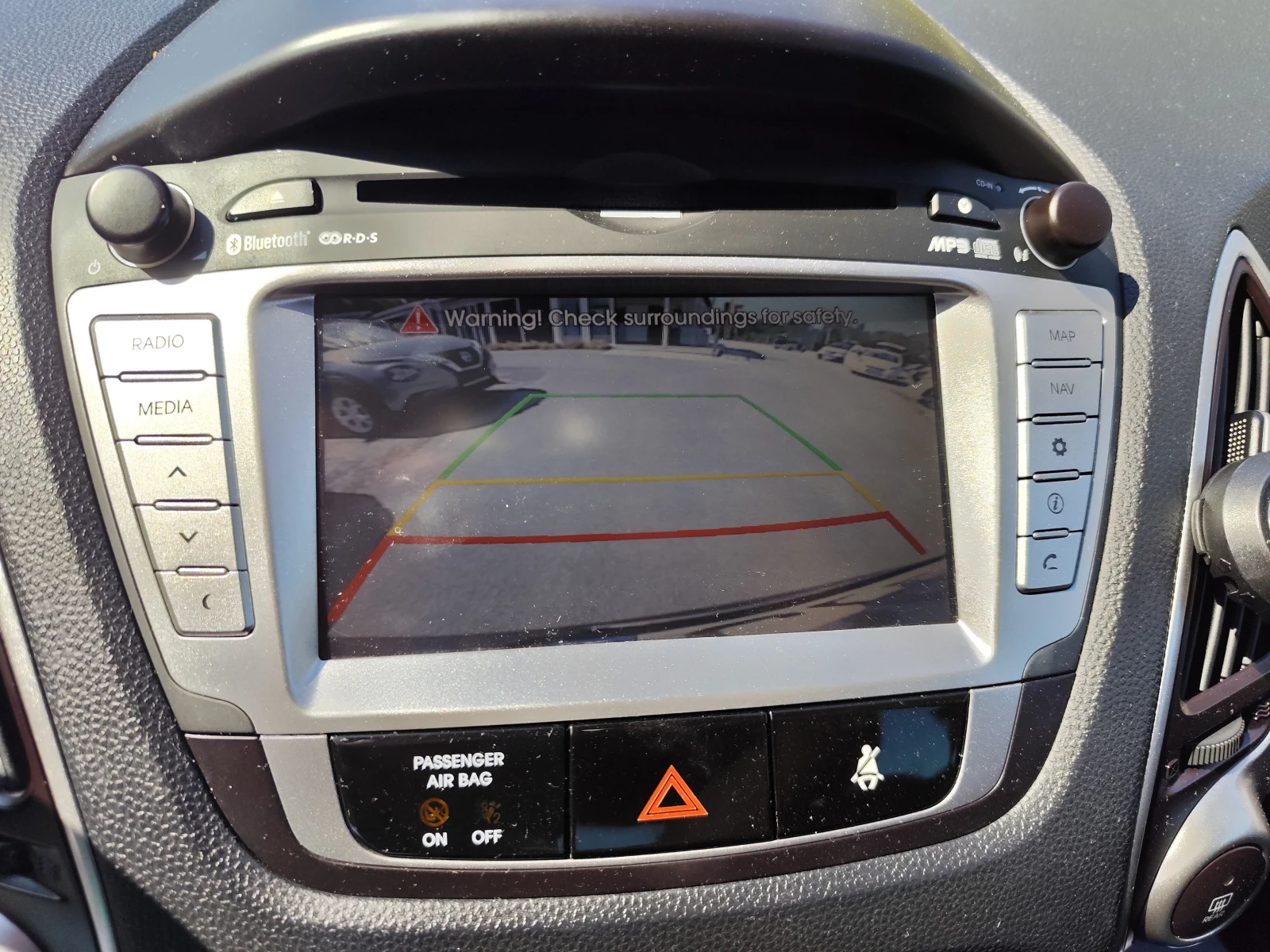 Hyundai IX35 2.0CRDi* 4X4* AВТОМАТИК* ПАНОРАМА* NAVI* CAMERA* , снимка 9 - Автомобили и джипове - 55688536