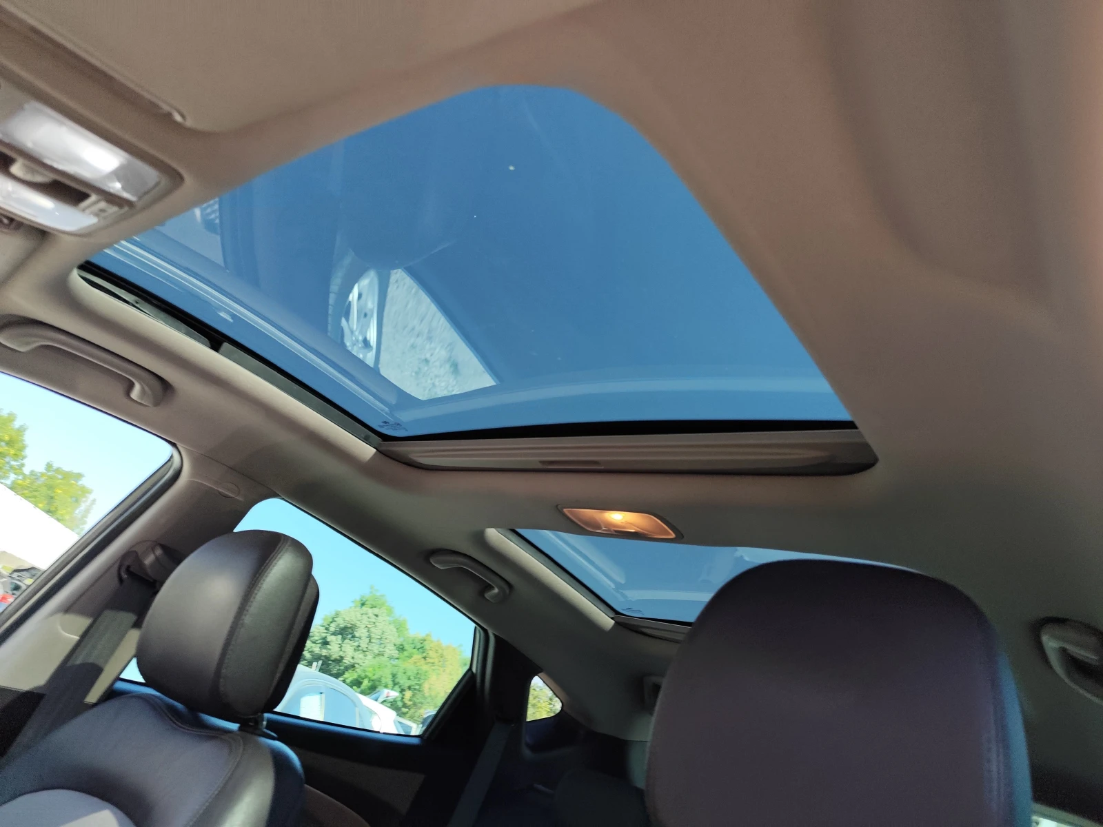 Hyundai IX35 2.0CRDi* 4X4* AВТОМАТИК* ПАНОРАМА* NAVI* CAMERA* , снимка 12 - Автомобили и джипове - 55688536
