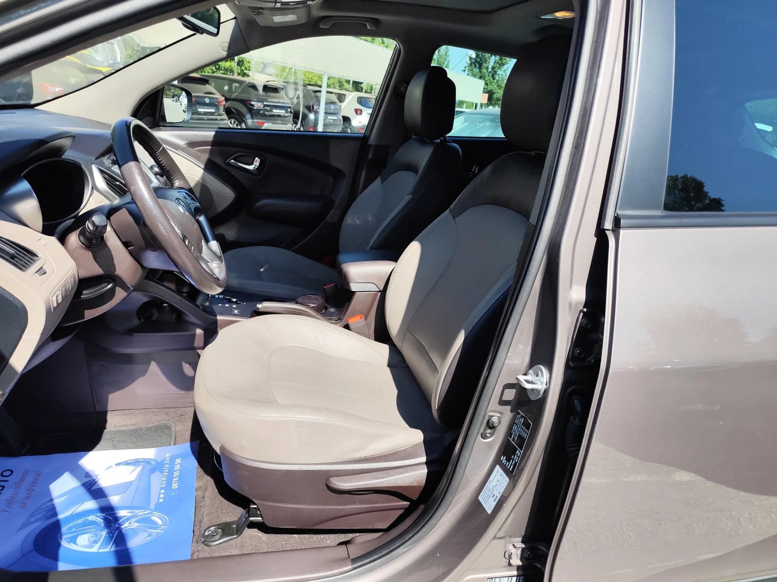 Hyundai IX35 2.0CRDi* 4X4* AВТОМАТИК* ПАНОРАМА* NAVI* CAMERA* , снимка 7 - Автомобили и джипове - 55688536