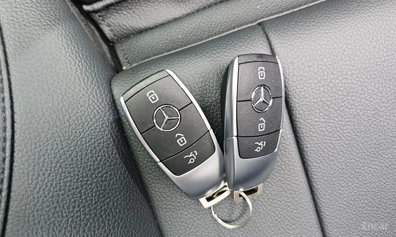 Mercedes-Benz GLB 200 d* DISTRONIC* ПАНОРАМА* КАМЕРА* КРАЙНА ЦЕНА, снимка 17 - Автомобили и джипове - 55987055