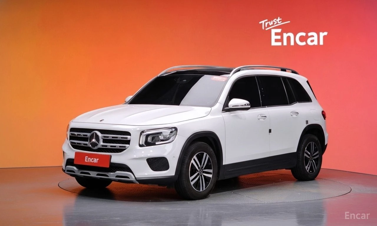 Mercedes-Benz GLB 200 d* DISTRONIC* ПАНОРАМА* КАМЕРА* КРАЙНА ЦЕНА