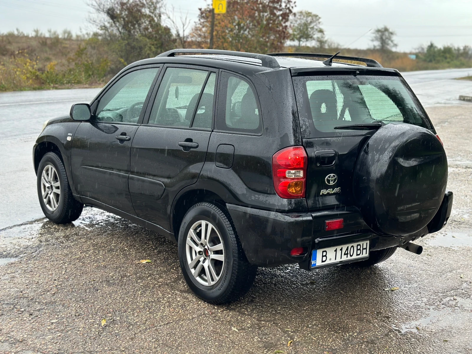 Toyota Rav4 1.8vvti, снимка 3 - Автомобили и джипове - 56679920